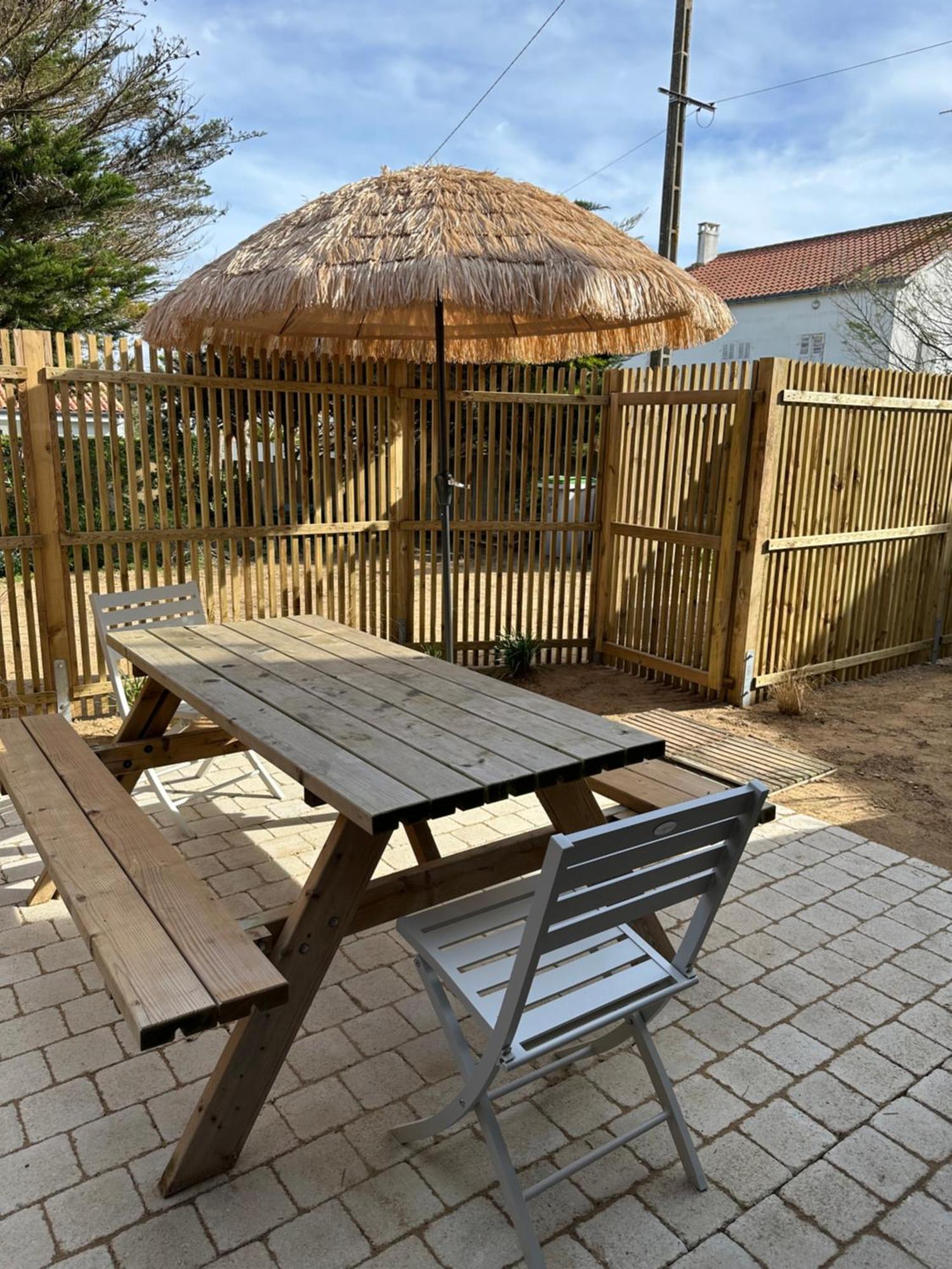 Holiday home Maison Des Annees 1920 - A 150 M De L'ocean Et Proche Des Commodites - 4 Independants *
