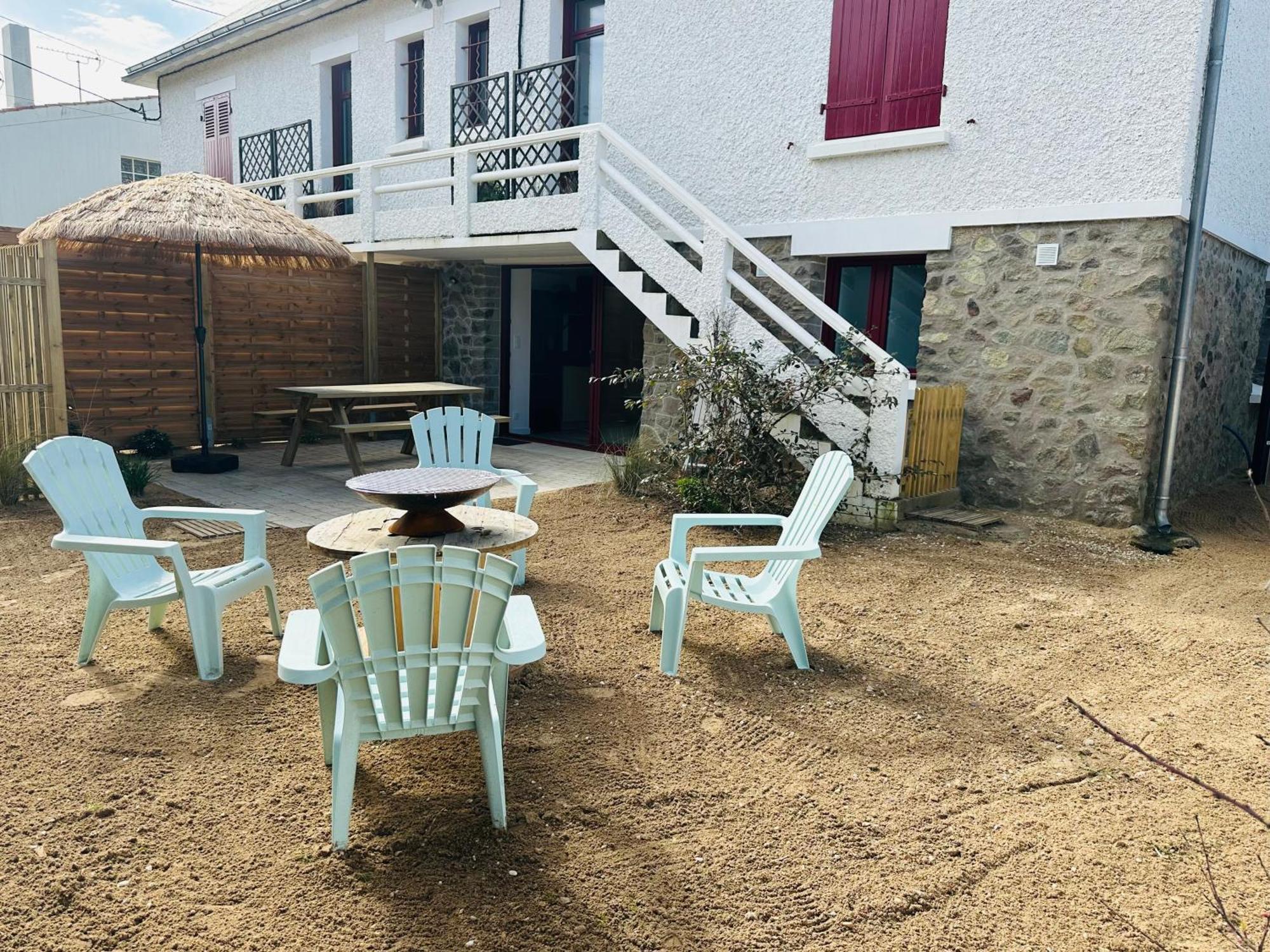 Maison Des Annees 1920 - A 150 M De L'ocean Et Proche Des Commodites - 4 Independants